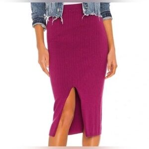🩷NWT Free People Elegant Magenta Knit Skirt🩷